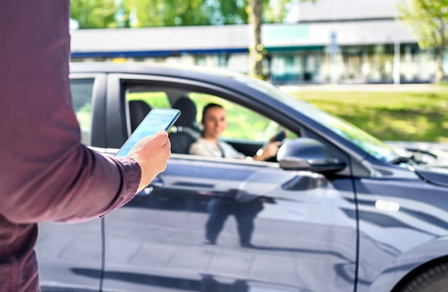 Rideshare Accidents in South Carolina: Who Pays for Your Injuries?